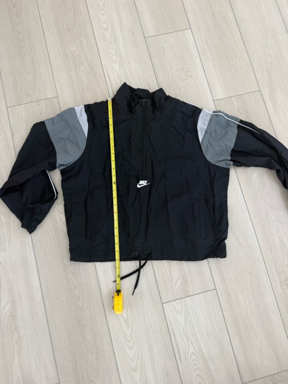Nike Half-Zip Windbreaker Pullover - Picture 6 of 6
